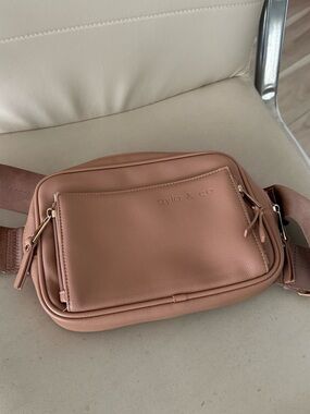 The Ayla Fanny Pack